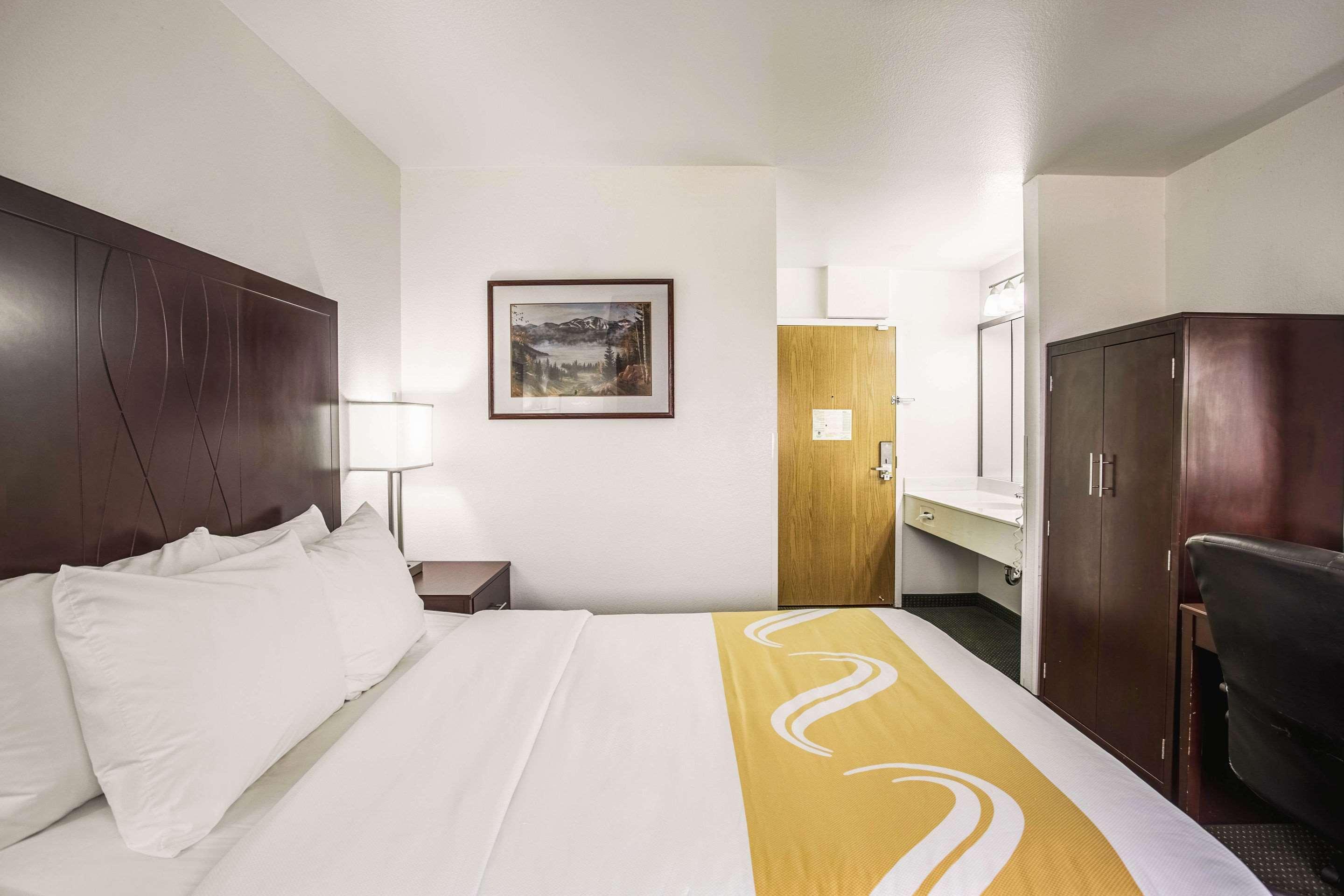 Quality Inn Belgrade Zewnętrze zdjęcie