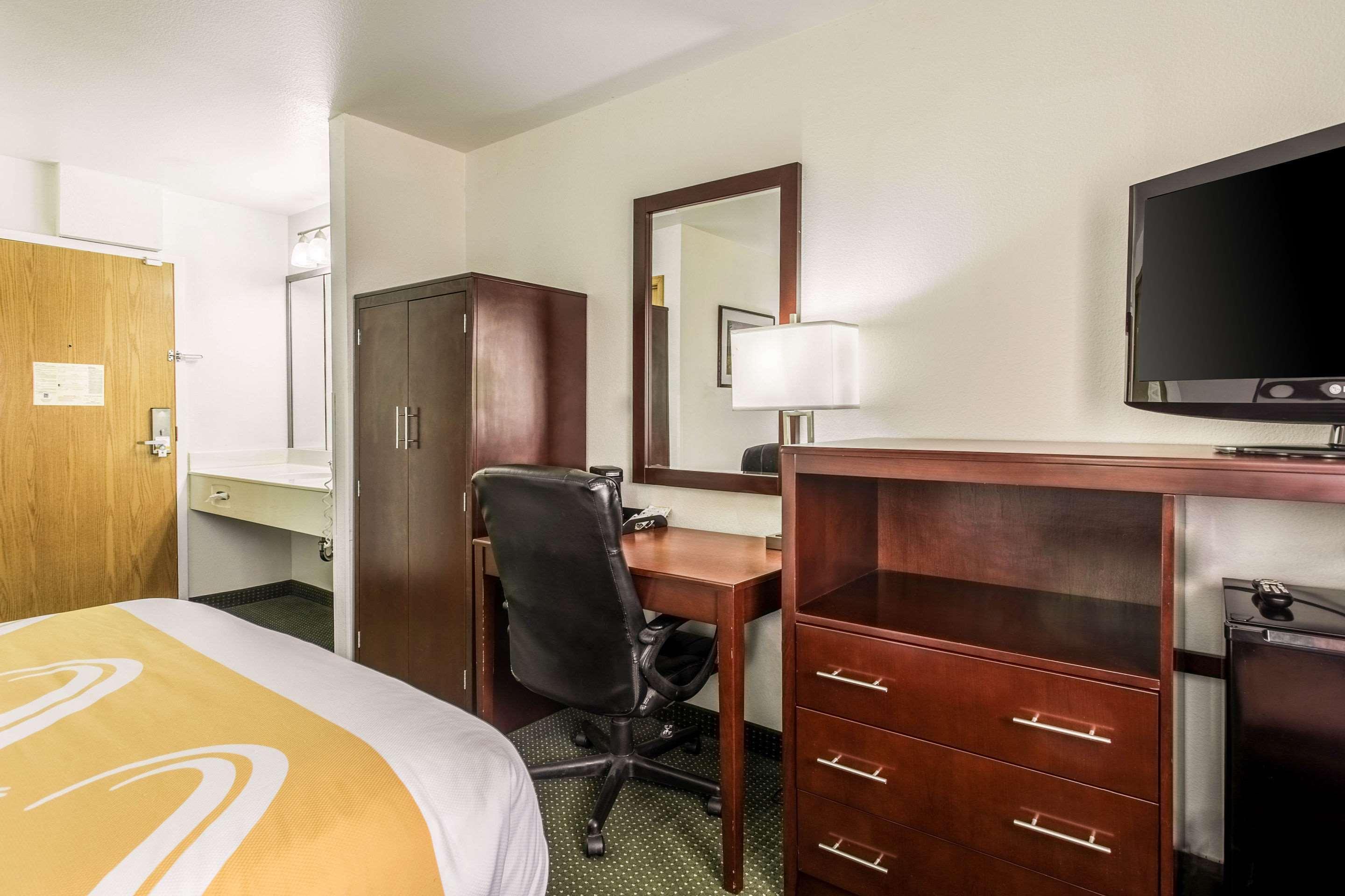 Quality Inn Belgrade Zewnętrze zdjęcie
