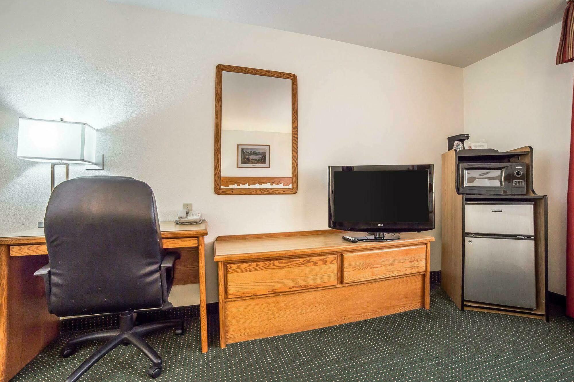 Quality Inn Belgrade Zewnętrze zdjęcie